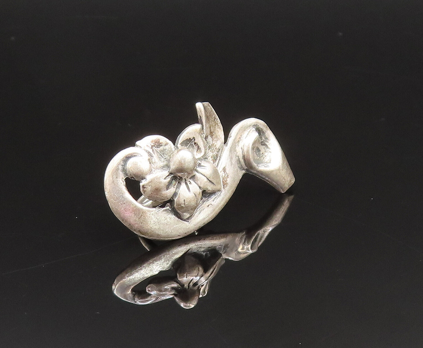 925 Sterling Silver  Vintage Floral Swirl Screw Back Drop Earrings  EG11909