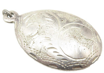 925 Sterling Silver  Vintage Floral Vine Etched Hollow Oval Pendant  PT8443