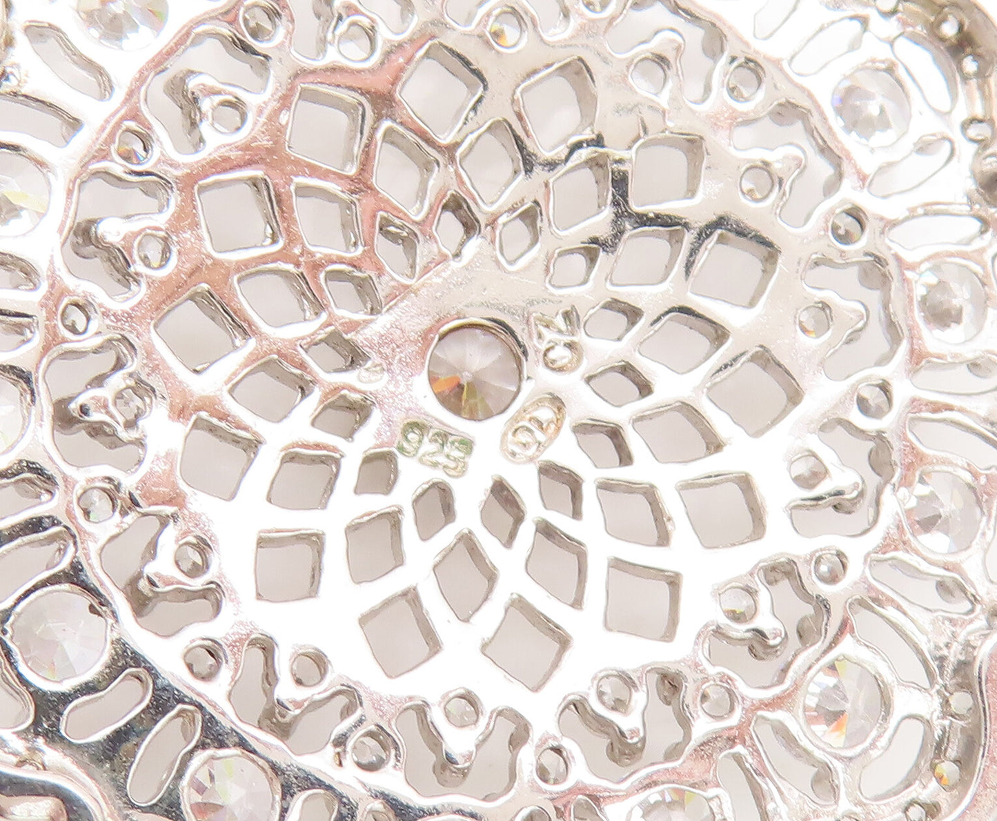925 Sterling Silver Vintage Pendant CZ Round Sunflower Shape Carved  PT22511