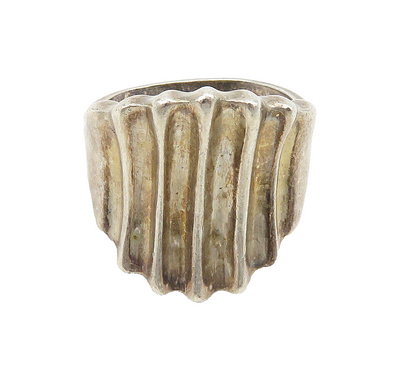 925 Sterling Silver  Vintage Tapered Fluted Detail Band Ring Sz 5.5  RG15806