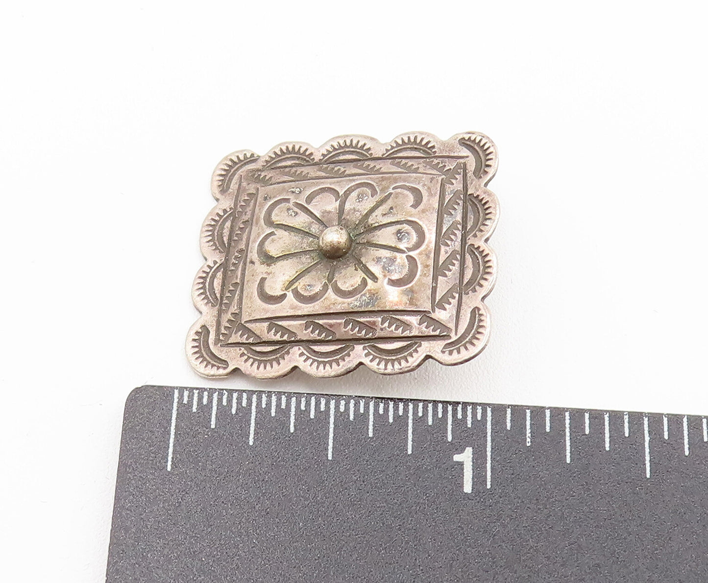 SOUTHWESTERN 925 Silver Vintage Etched Lines Floral Clip Earrings EG12350
