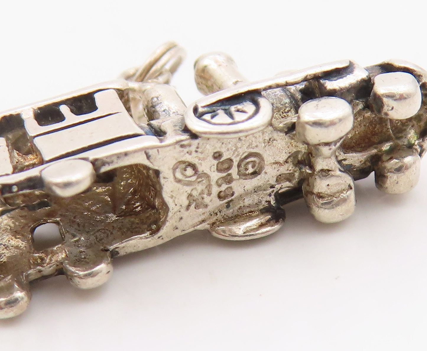 925 Sterling Silver  Vintage Sculpted Old Fashion Steam Train Pendant  PT20821