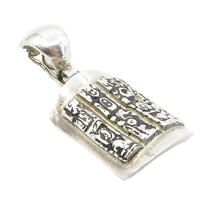 925 Sterling Silver  Vintage Shiny Raised Traditional Pattern Pendant  PT6396