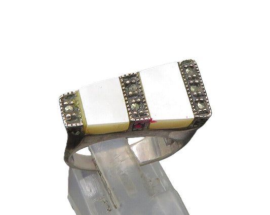 925 Silver  Vintage Mother Of Pearl & Marcasite Square Band Ring Sz 7  RG22799