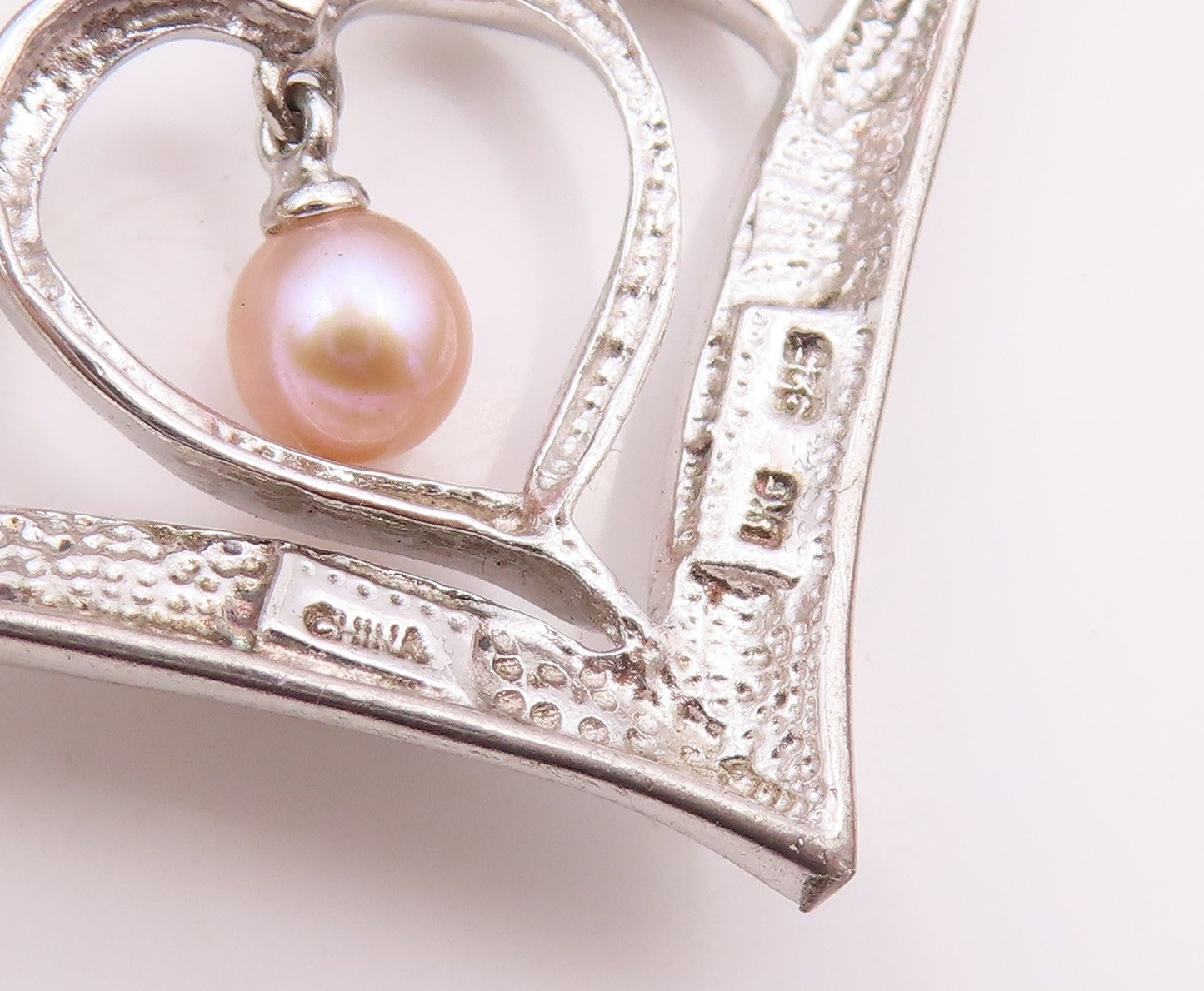 925 Sterling Silver  Dangling Pink Pearls Open Love Hearts Pendant  PT7919