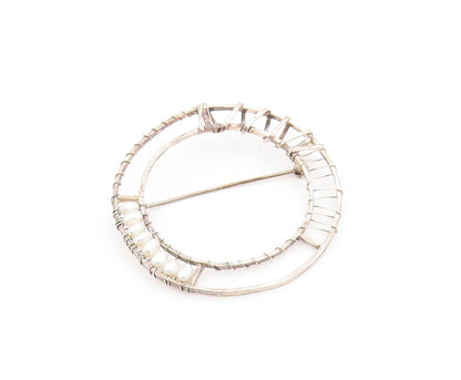 925 Sterling Silver Vintage Brooch Pin Modern Wire Wrapped Pearl Circle  BP12594