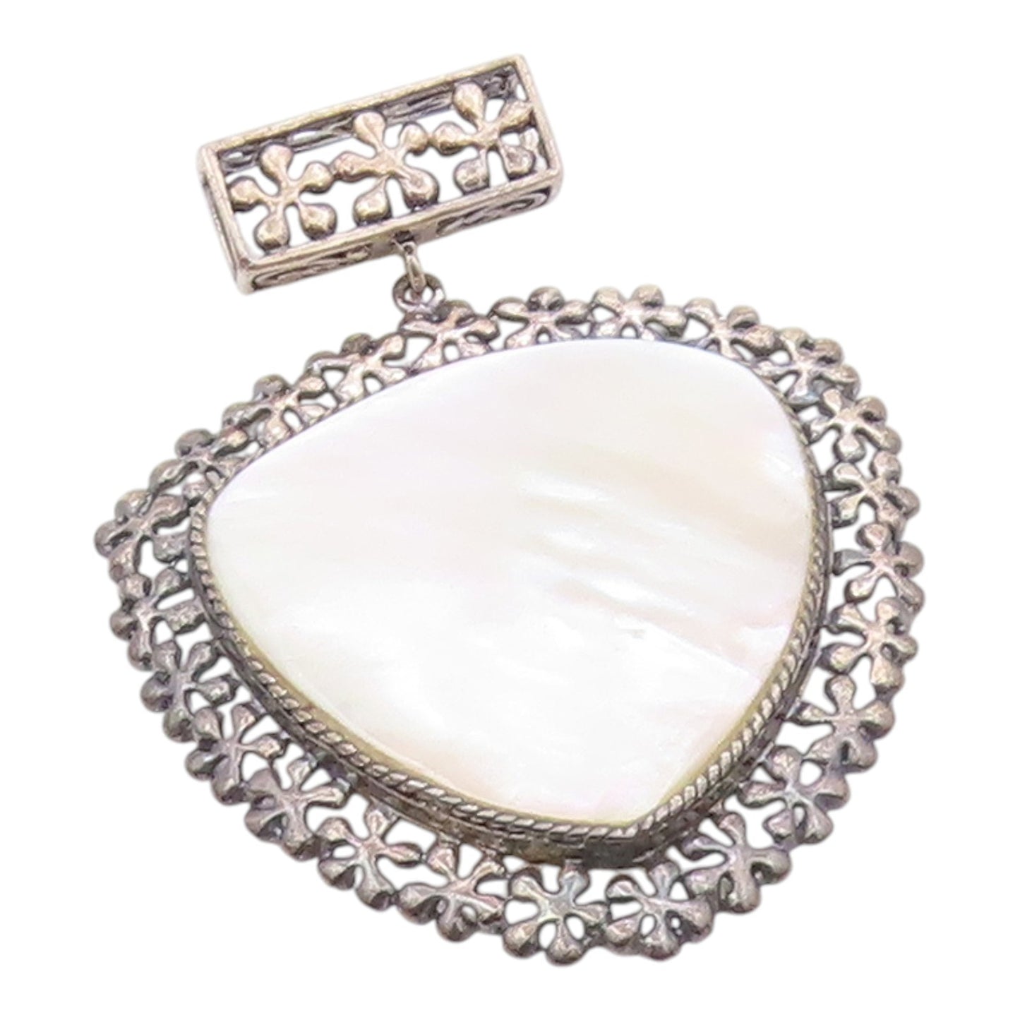 925 Sterling Silver  Vintage Mother Of Pearl Floral Border Pendant  PT7831