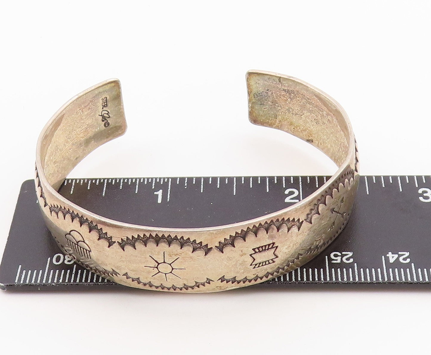925 Sterling Silver Vintage Bracelet NAVAJO Engraved Storyteller Cuff  BT12148