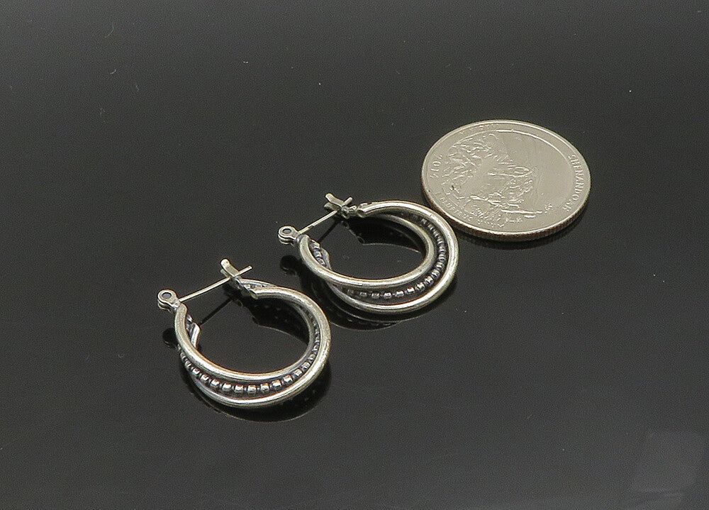 925 Sterling Silver  Vintage Petite Split Shank Round Hoop Earrings  EG10295