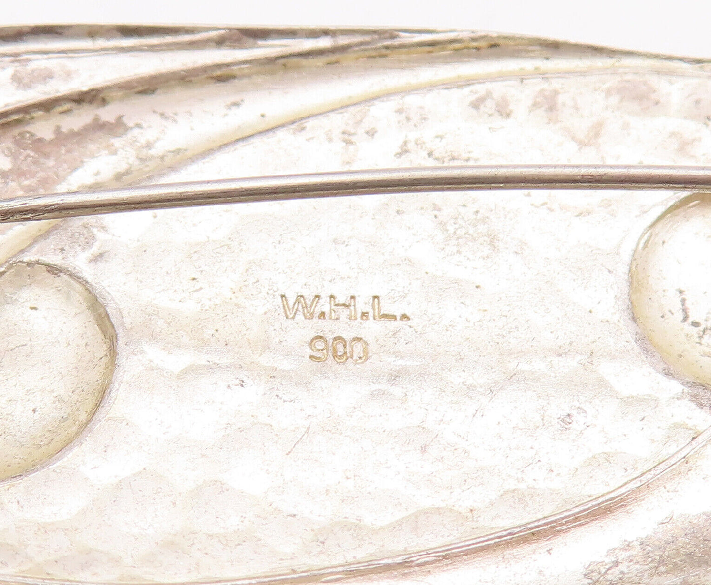 925 Sterling Silver Vintage Brooch Pin WILLIAM HENRY Oval Dented Swirl  BP10921