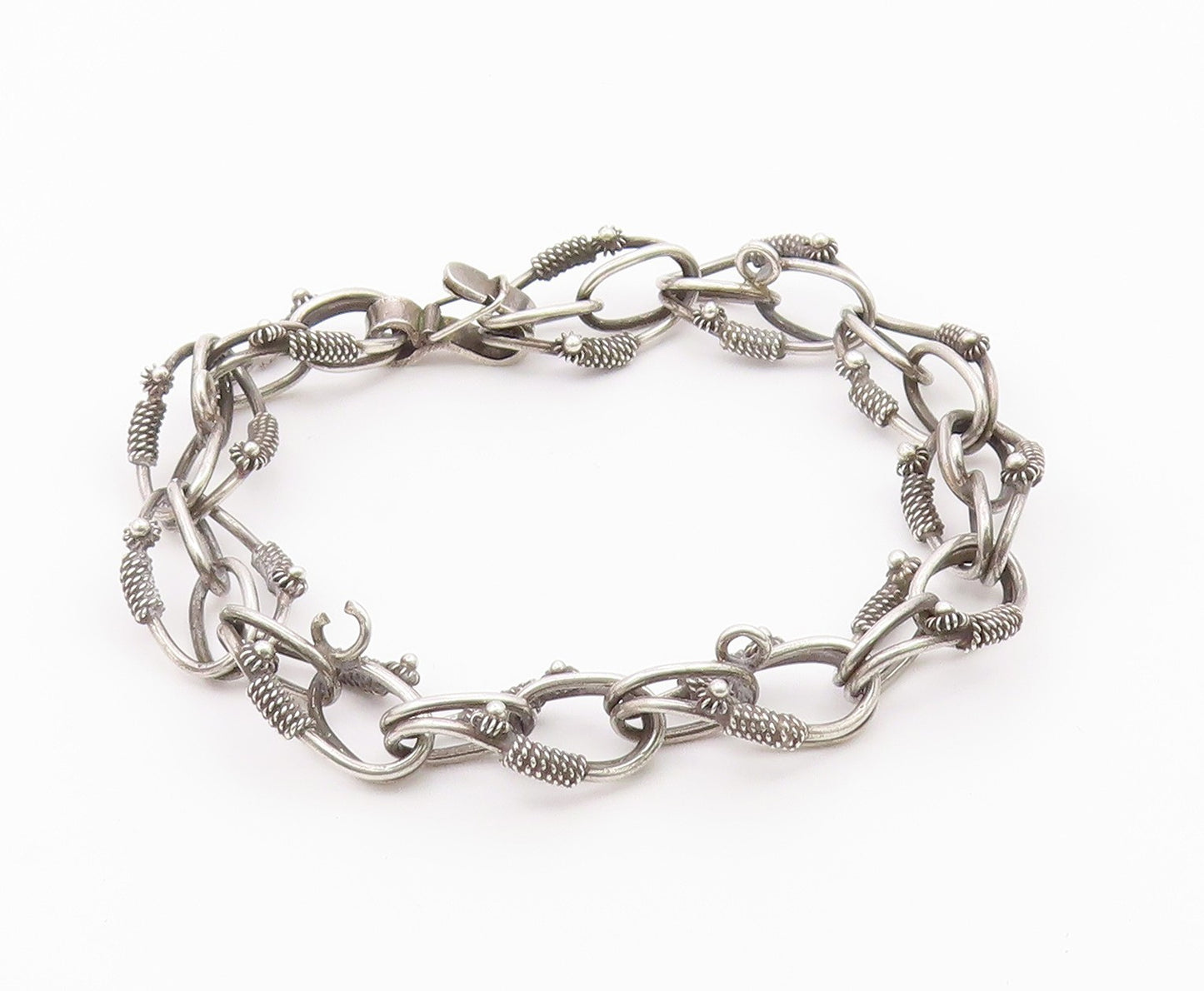 925 Silver Vintage Interlocking Rope Wrapped Twisted Circle Bracelet BT9545