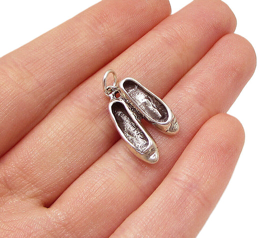 925 Sterling Silver  Vintage Woman's Pair Of Shoes Charm Pendant  PT1835
