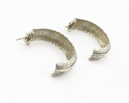 NAVAJO 925 Sterling Silver  Vintage Etched Detail J Hoop Earrings  EG7205