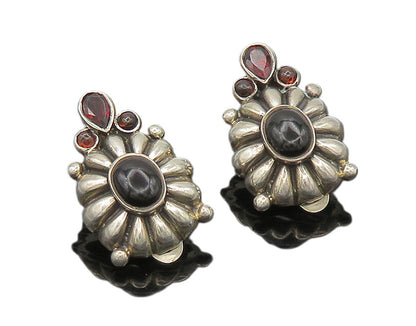 925 Sterling Silver  Vintage Black Onyx & Garnet Non Pierce Earrings  EG9798