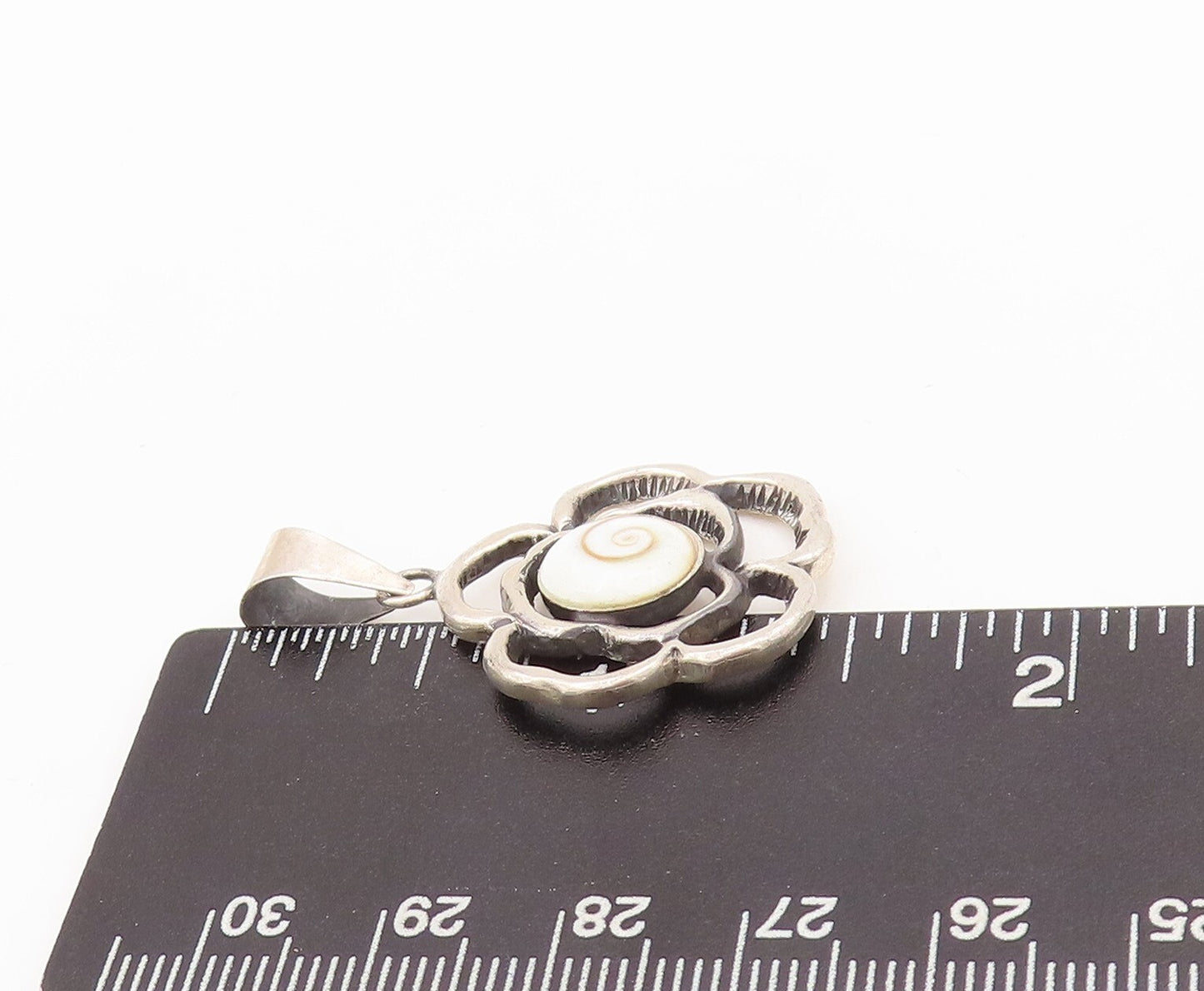 925 Sterling Silver Vintage Pendant Sea Shell Inlay Cutout Flower  PT23450
