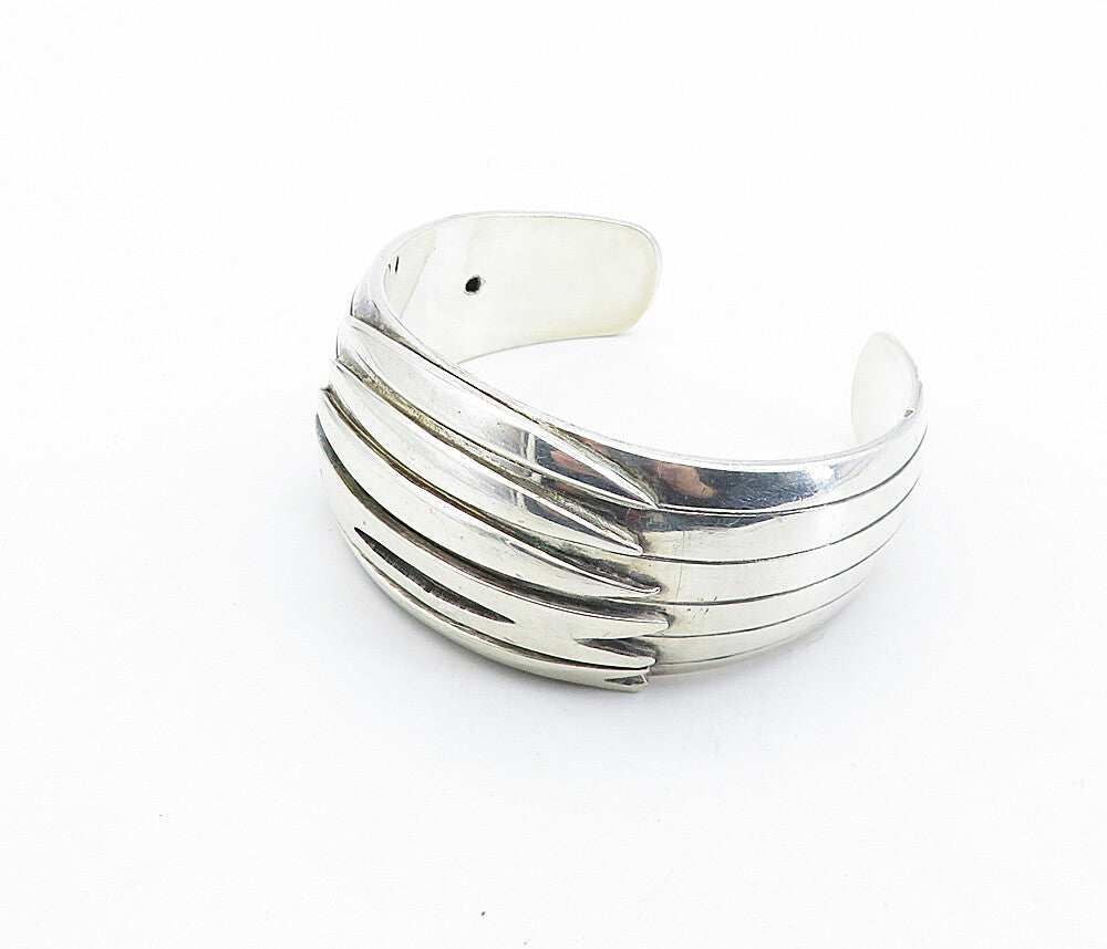 925 Sterling Silver  Vintage Shiny Raised Detail Tapered Cuff Bracelet  BT2560