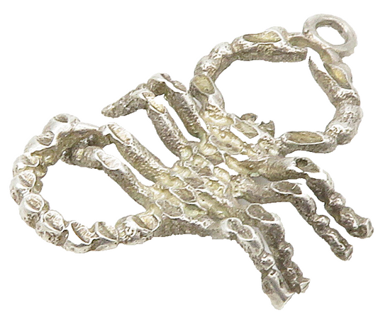 925 Sterling Silver  Vintage Shiny Diamond Cut Scorpion Motif Pendant  PT13057