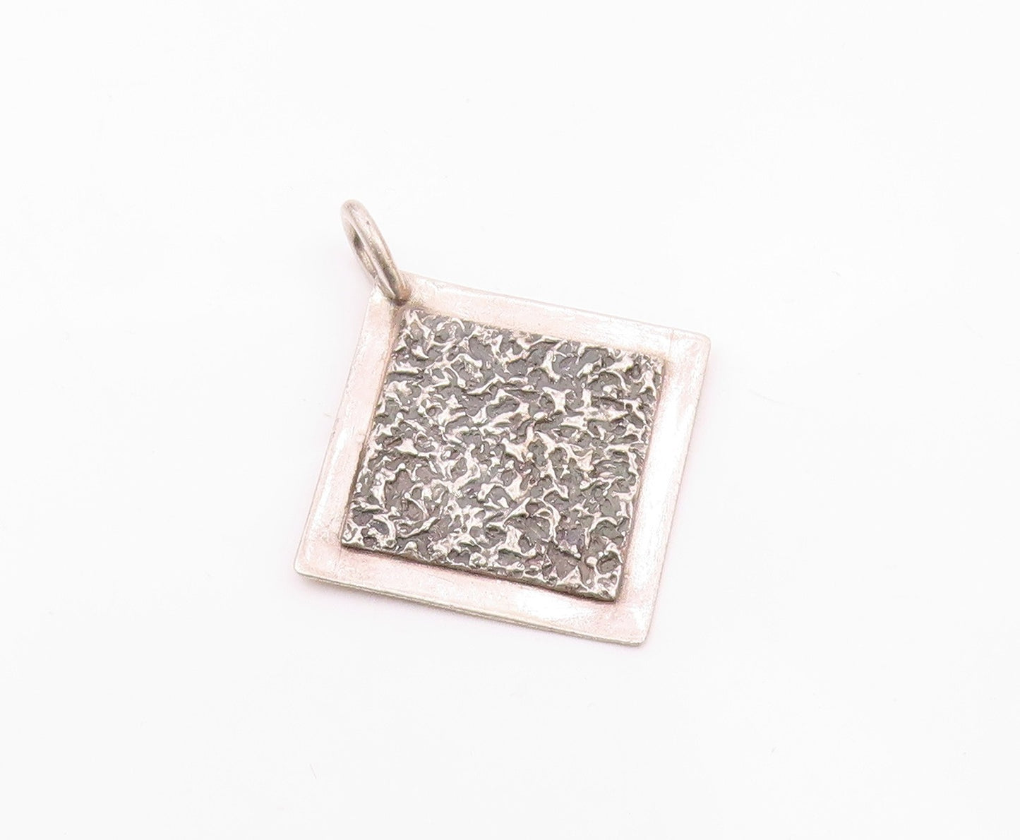 DESIGNER 925 Sterling Silver  Vintage Textured Square Shiny Pendant  PT18580