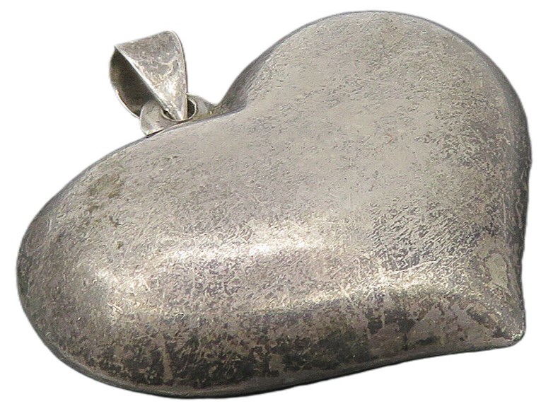 925 Sterling Silver  Vintage Dark Tone Puffy Smooth Love Heart Pendant  PT8264