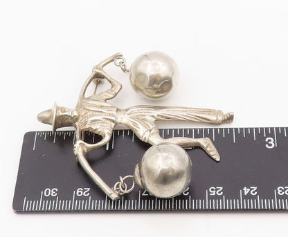 925 Sterling Silver Vintage Brooch MEXICO Man Carrying Water Jugs Pin  BP12083