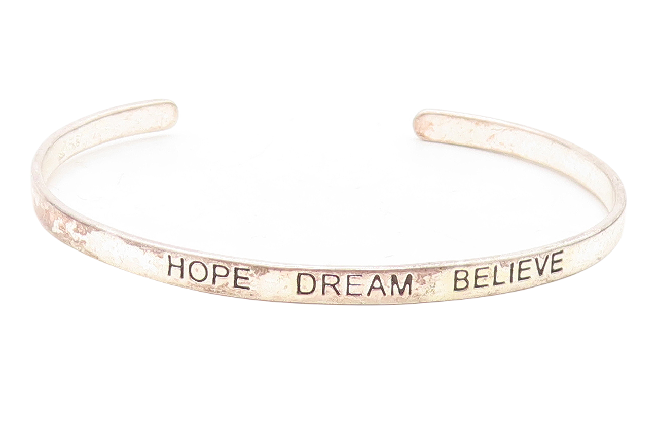 925 Sterling Silver Vintage Hope Dream Believe Stamped Cuff Bracelet BT3216