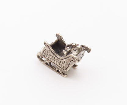 925 Sterling Silver  Vintage Petite Christmas Sleigh Motif Pendant  PT18538