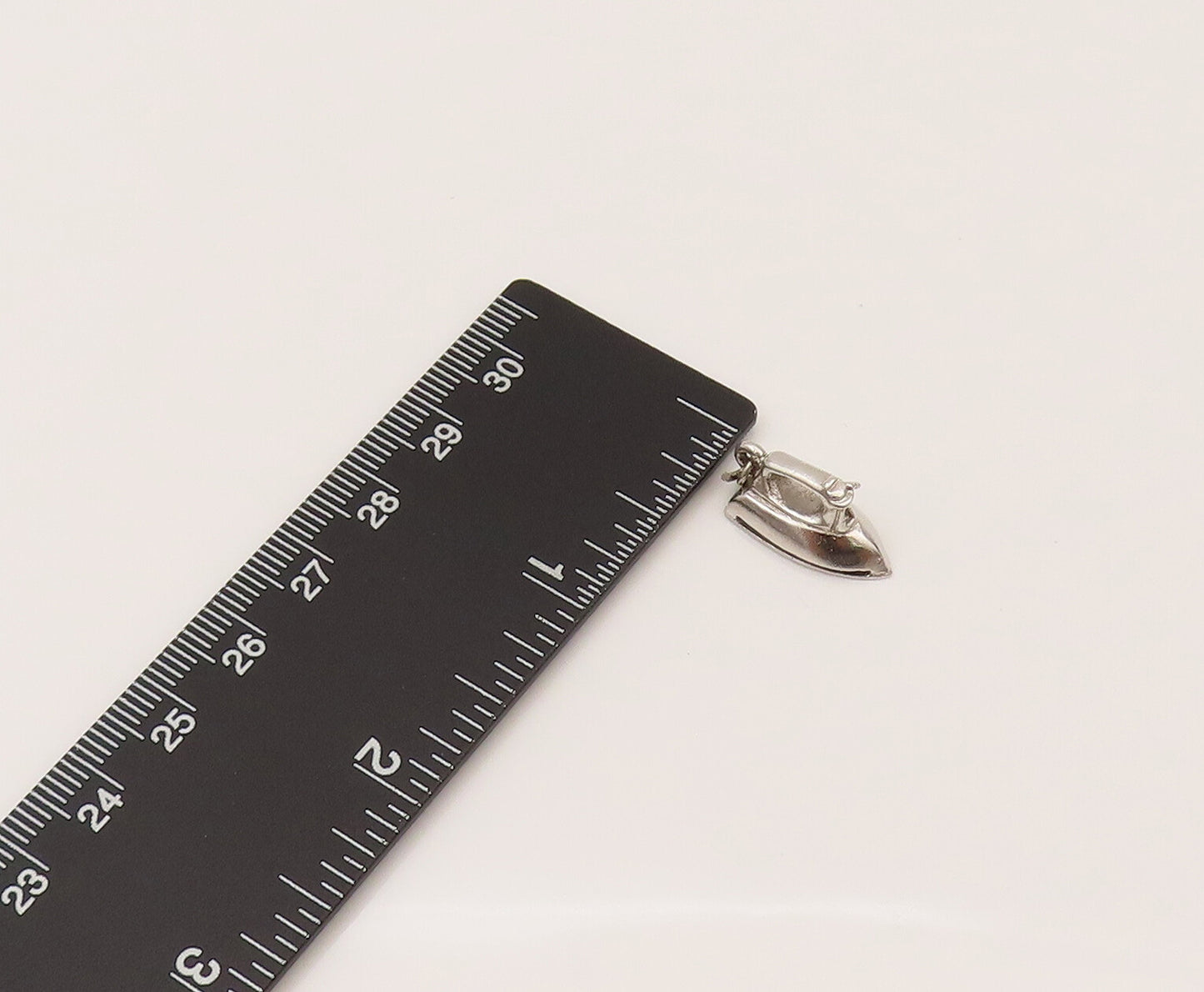 BEAU 925 Sterling Silver Vintage Minimalist Clothes Iron Charm Pendant PT21961