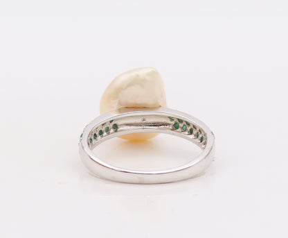 925 Sterling Silver Vintage Ring Amorphas Pearl Emerald Inlay Band Sz 8  RG29915