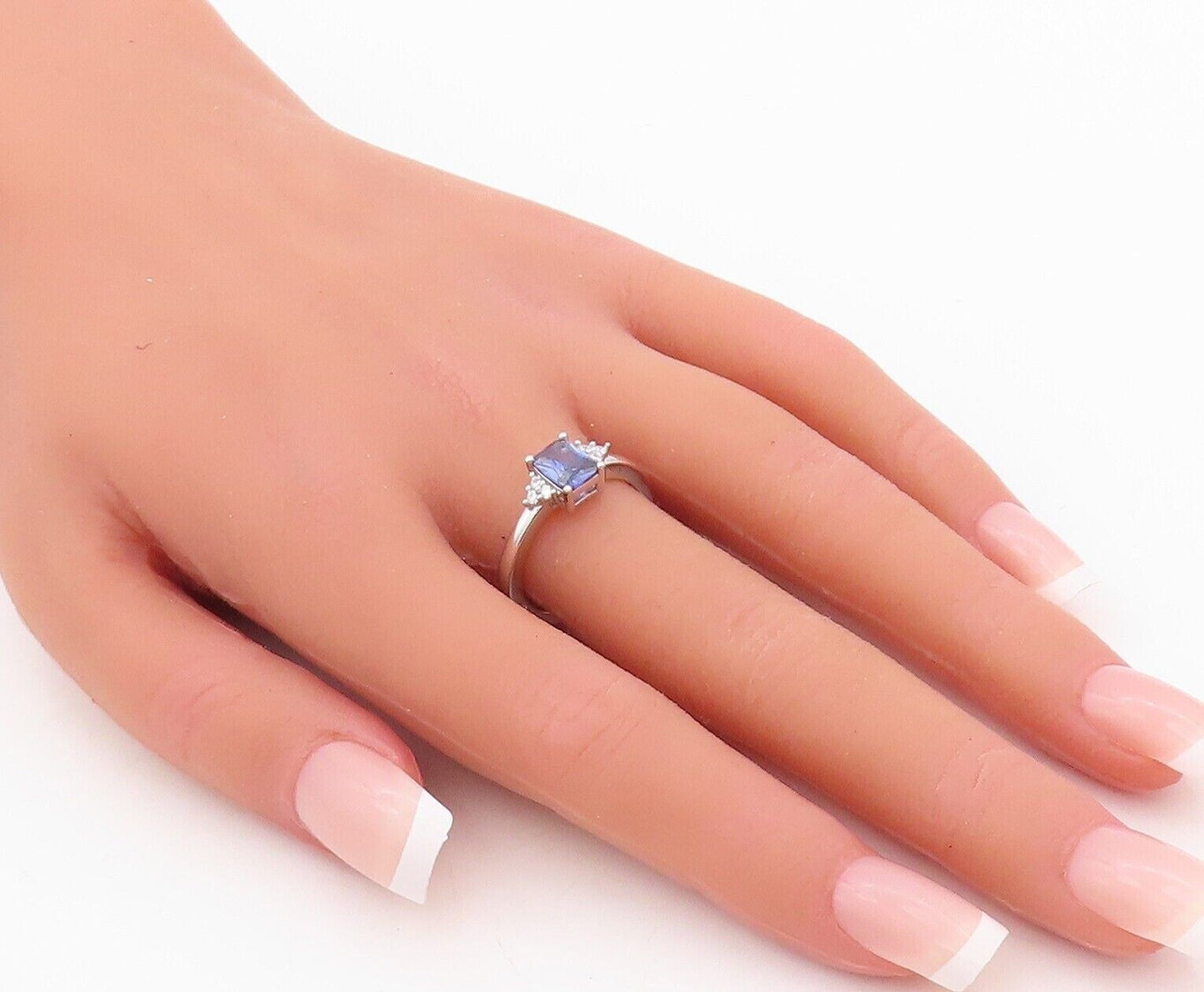 925 Sterling Silver Vintage Ring Rectangle Cut Sapphire Beaded CZ  Sz 7  RG29985