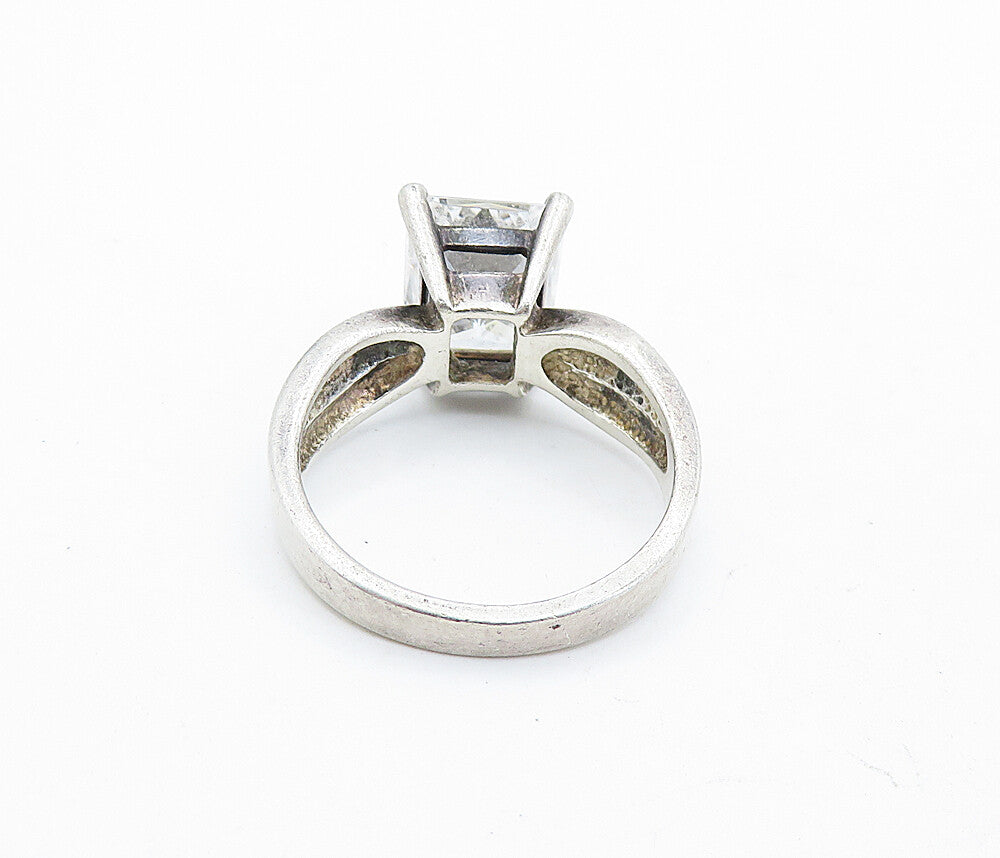 KOREA 925 Sterling Silver  Vintage Cubic Zirconia Solitaire Ring Sz 8.5 RG6409