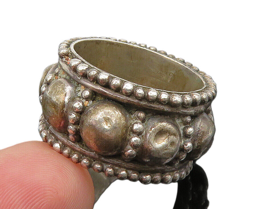 925 Sterling Silver  Vintage Beaded Raised Edge Band Ring Sz 8  RG24238