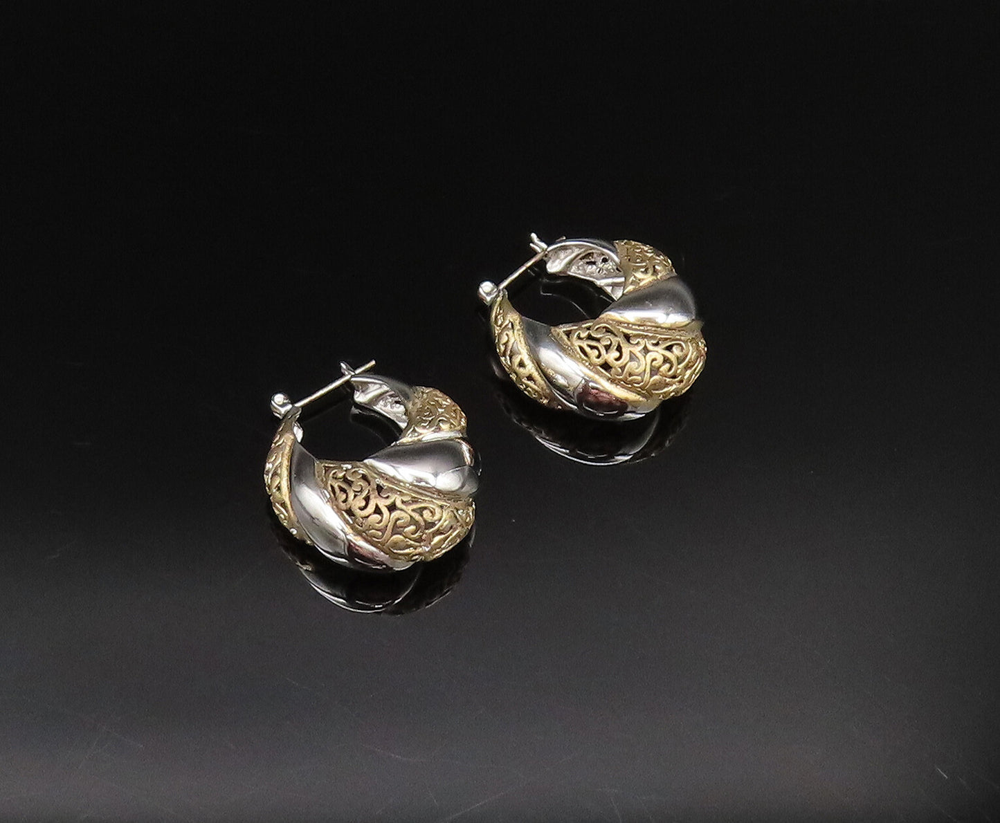 925 Sterling Silver Vintage Two Tone Openwork Scroll Hoop Earrings  EG11972