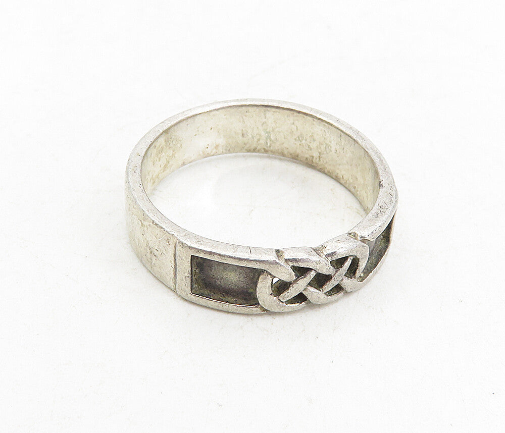 925 Sterling Silver  Vintage Open Pretzel Knot Detail Band Ring Sz 7.5  RG8663