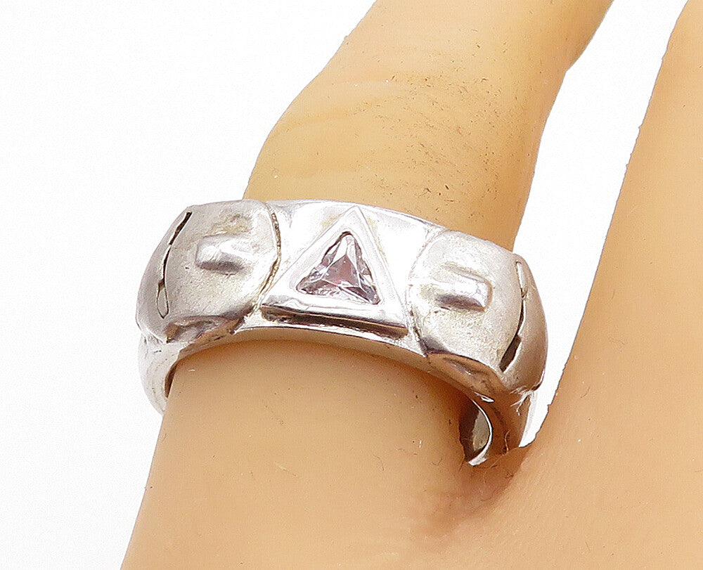 TAHARA & CO. 925 Silver  Vintage Topaz Sculpted Detail Band Ring Sz 8.5 RG5524