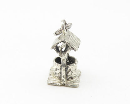 925 Sterling Silver  Vintage Shiny Petite Water Well Motif Pendant  PT8947