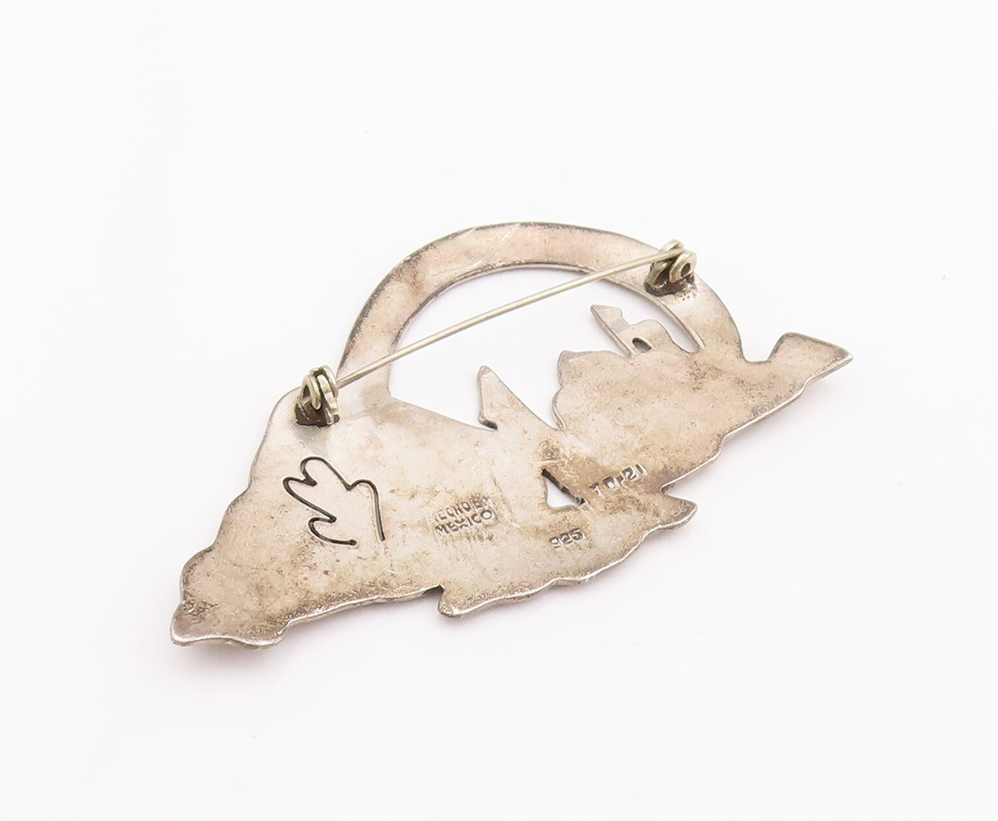 925 Sterling Silver Vintage Brooch Pin MEXICO Carved Howling Wolves  BP10956