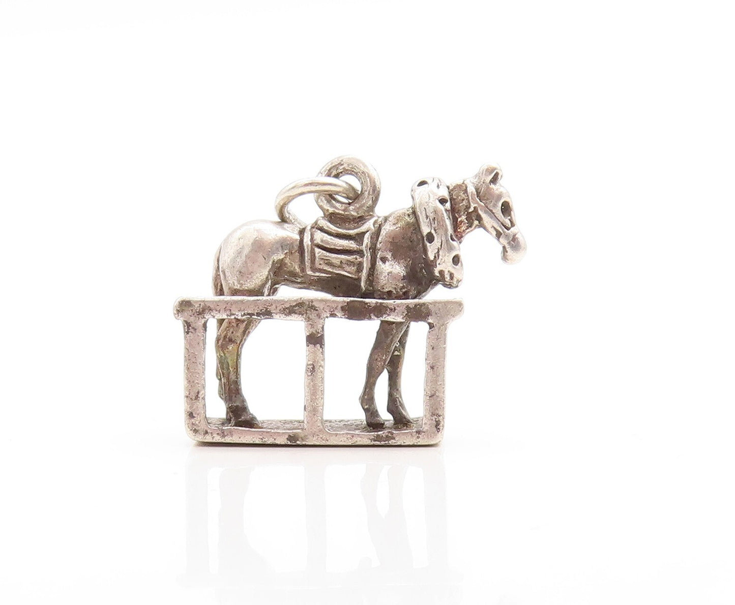 925 Sterling Silver Vintage Pendant Dark Tone Horse In Stable  PT23718