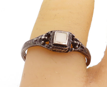 925 Sterling Silver  Vintage White Stone Oxidized Band Ring Sz 7.5  RG6615