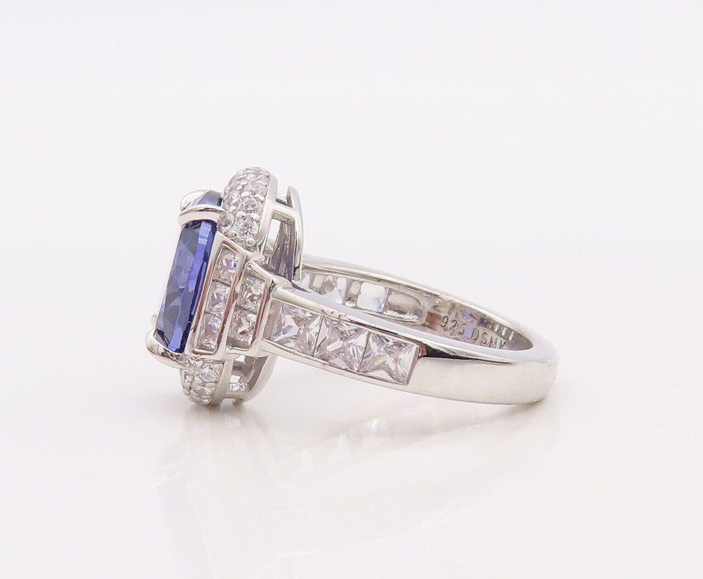 925 Sterling Silver Vintage Ring Designer Oval Sapphire Halo CZ  Sz 7.5  RG30052