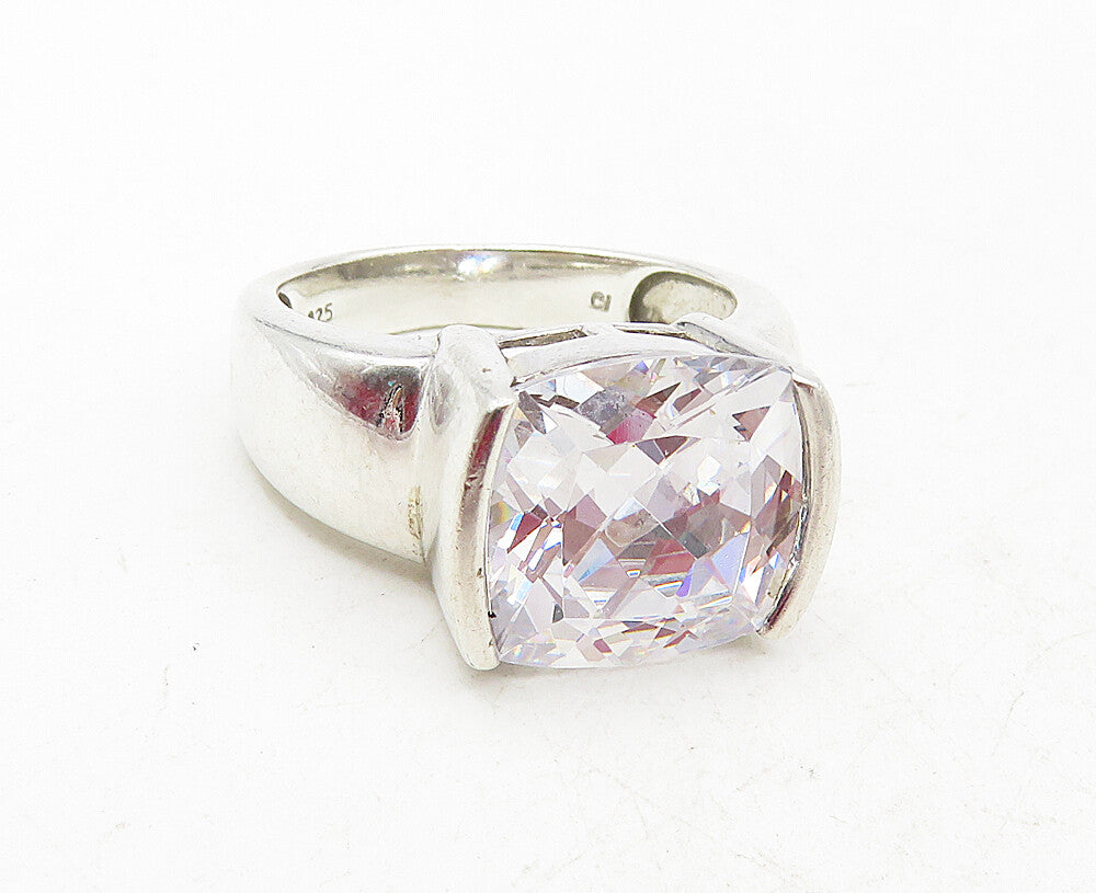 925 Sterling Silver  Sparkling Cubic Zirconia Cocktail Ring Sz 8.5  RG9355