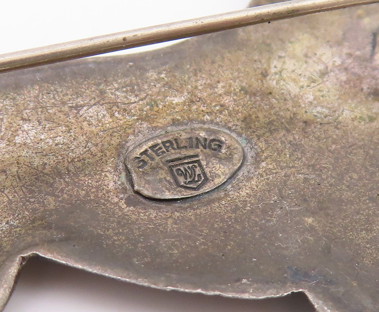 925 Sterling Silver Vintage Brooch Dark Tone Etched Golden Retriever   BP11695