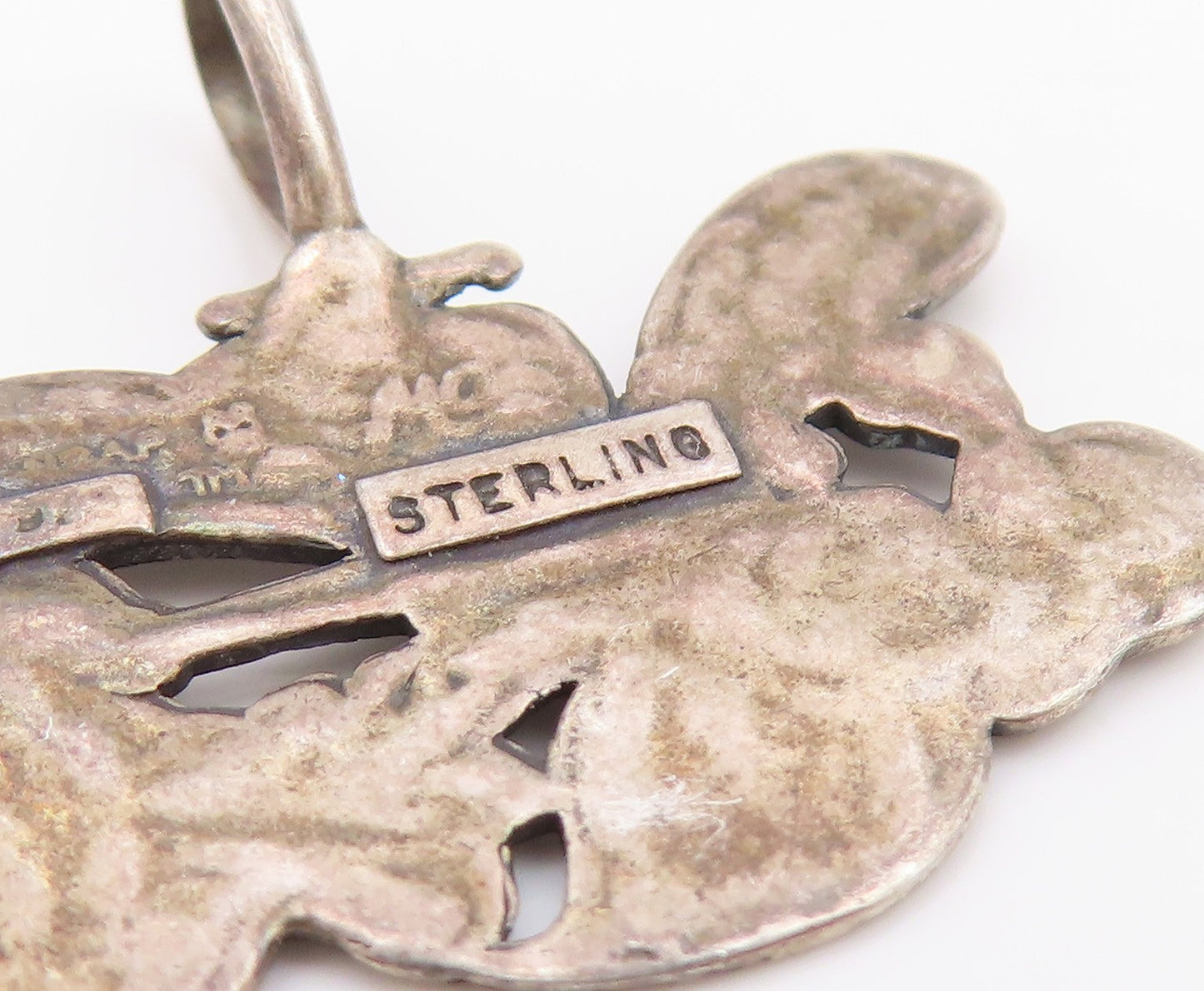 925 Sterling Silver Vintage Pendant Dark Tone Carved Mischievous Bee  PT24281