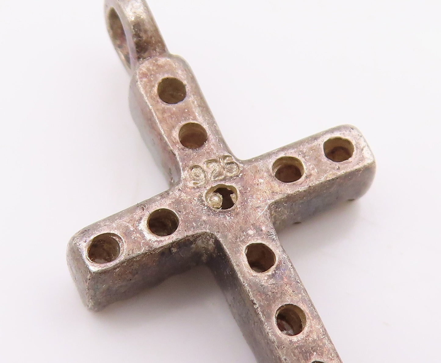 925 Silver  Vintage Petite Cubic Zirconia Religious Cross Pendant  PT11634
