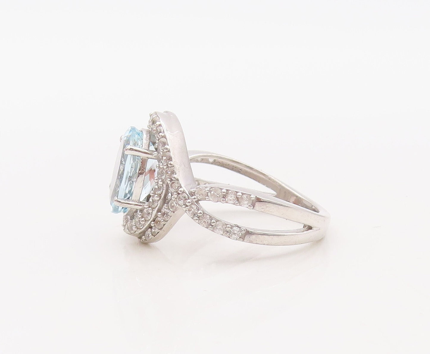 925 Sterling Silver Vintage Ring Designer Oval Blue Halo White CZ  Sz 8  RG30621