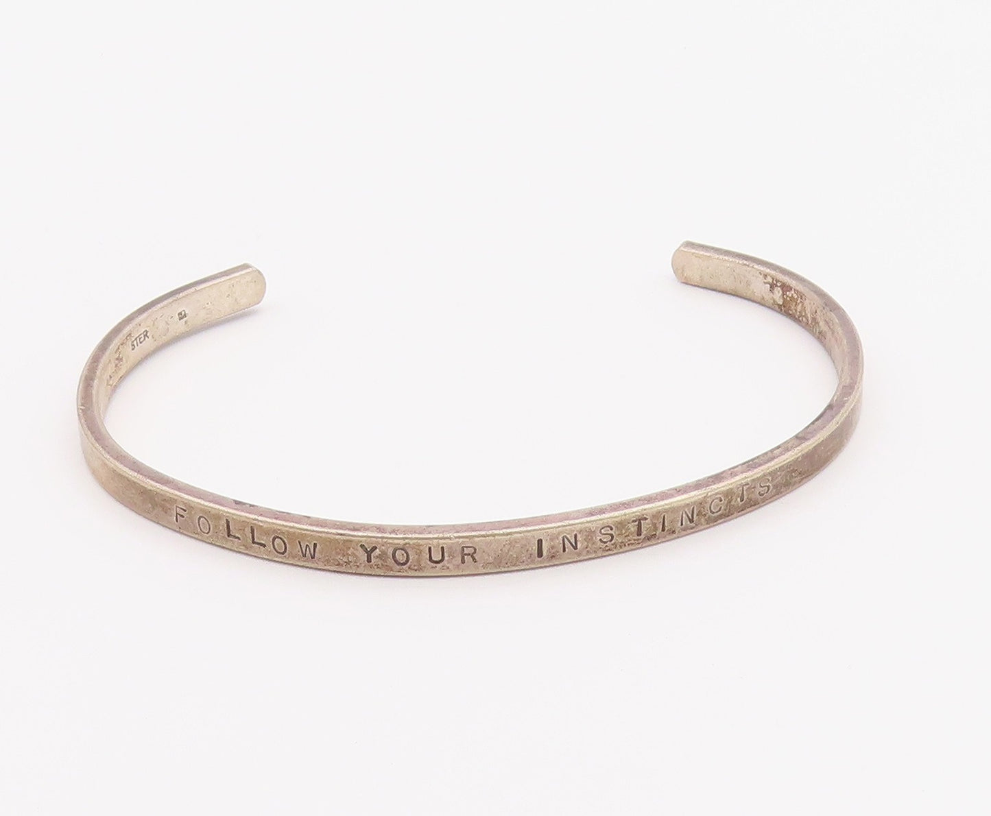 925 Sterling Silver  Vintage Follow Your Instincts Cuff Bracelet  BT9176