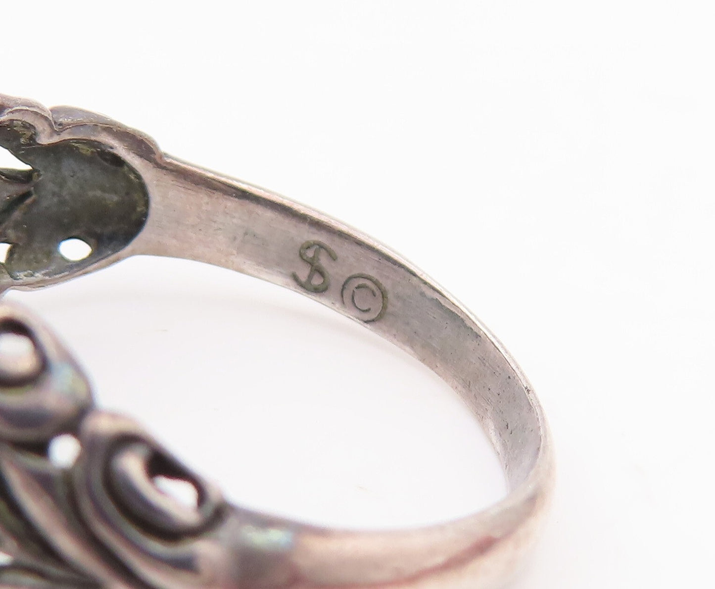 925 Sterling Silver Vintage Ring Swirly Carved Oval Turquoise  Sz 6  RG29064