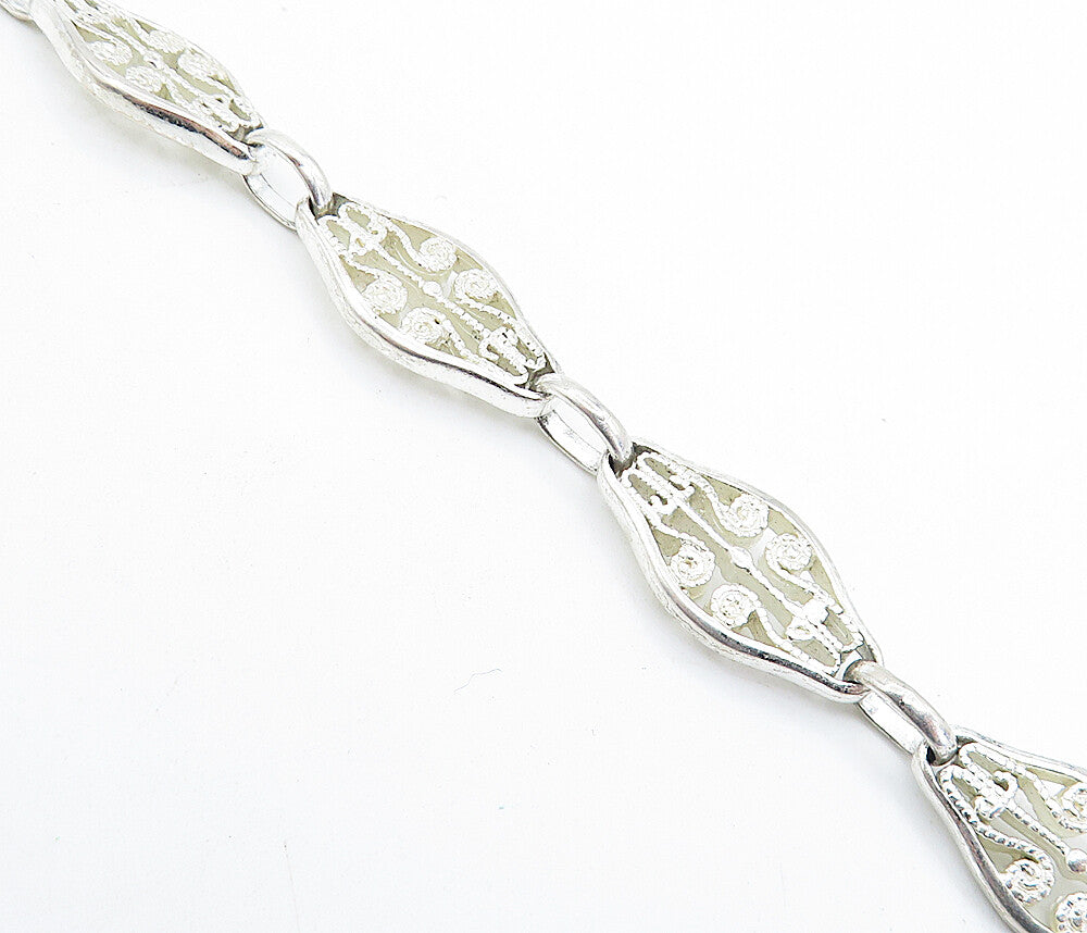 925 Sterling Silver  Petite Open Swirl Twist Detail Chain Bracelet  BT2627