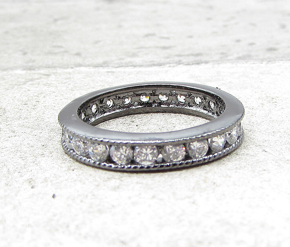 925 Silver  White Cubic Zirconia Dark Tone Eternity Band Ring Sz 7  RG1637