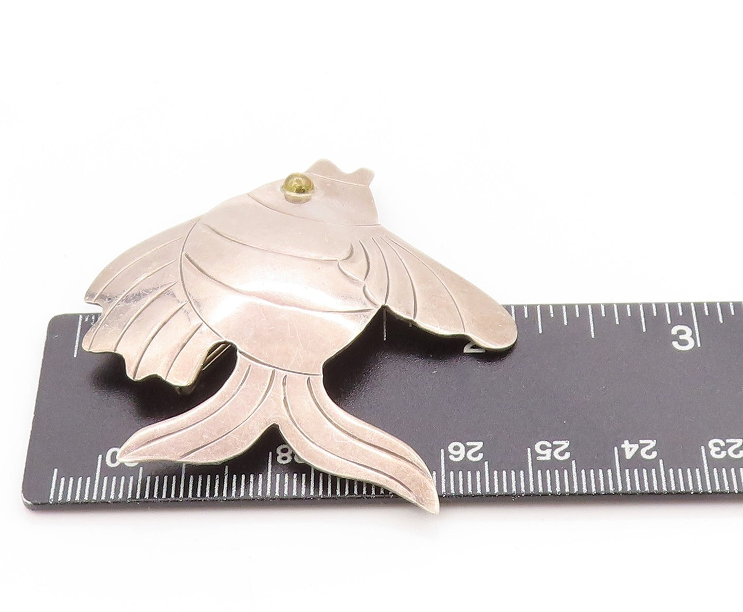 925 Sterling Silver Vintage Brooch MEXICO Etched Tropical Fish Design  BP11854
