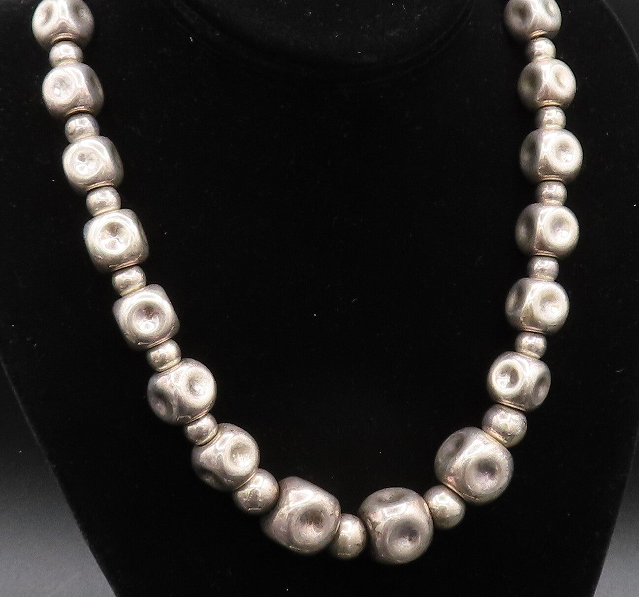 Solid Silver Vintage Dented Sphere Bead Ball Pattern Necklace  NE3942
